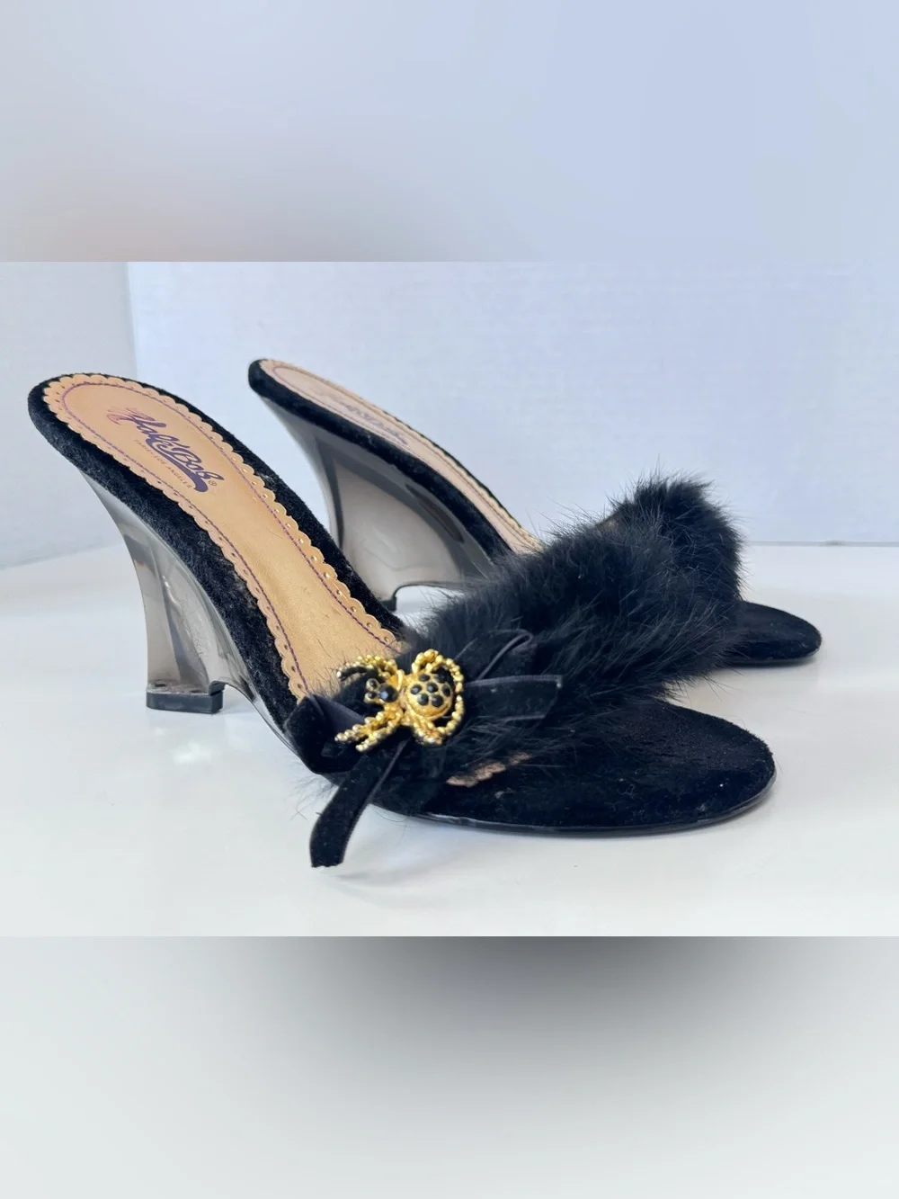 Y2K Hale Bob Black Lucite Heel Wedge Faux Fur Slip On Sandals Gold Broche 7.5